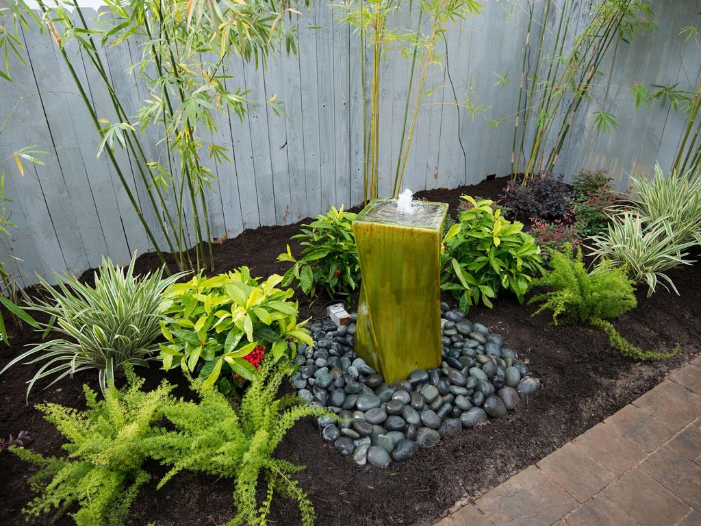Backyard Water Feature Design Ideas