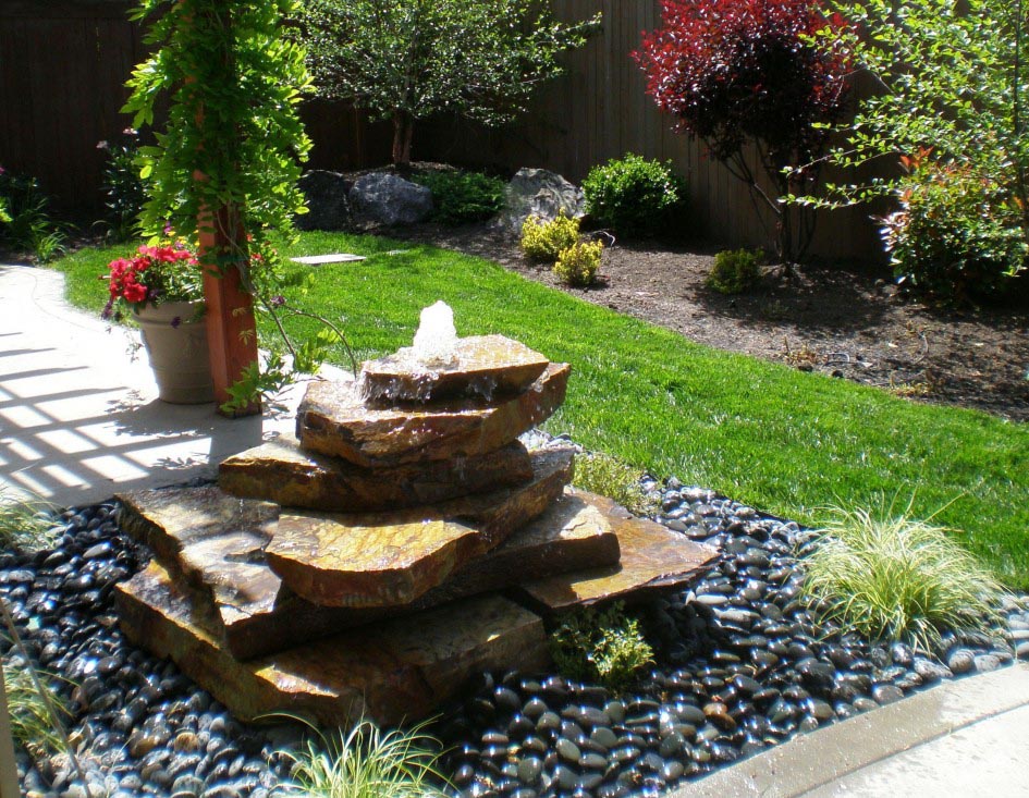 Backyard Water Fountains Ideas