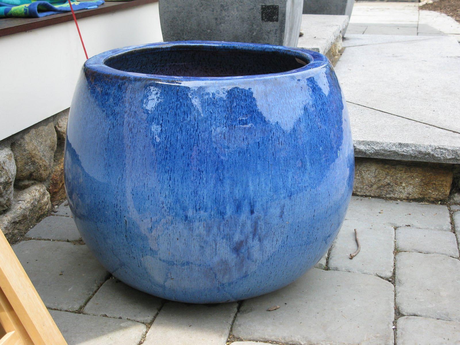 How to Make a Water Fountain Out of Pots