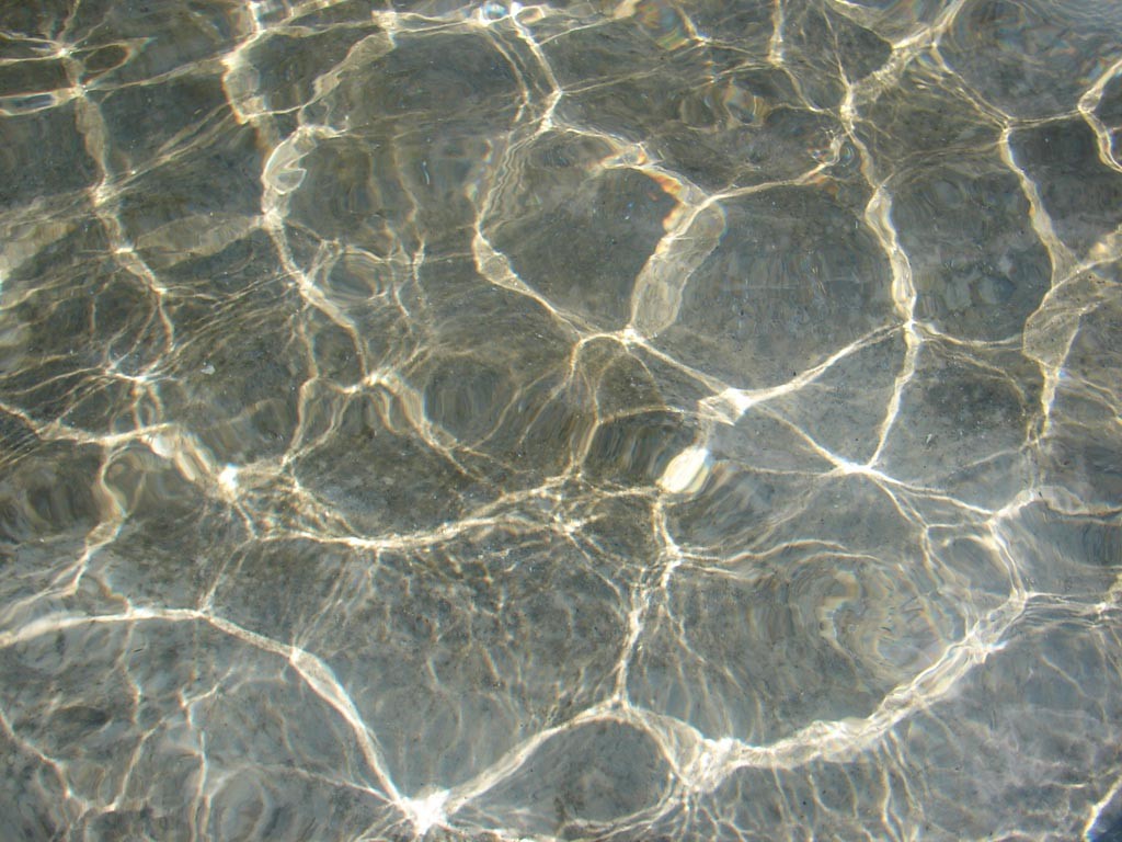 Japanese Fountain Collapsing Water Patterns