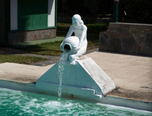 Pool Fountain Statues
