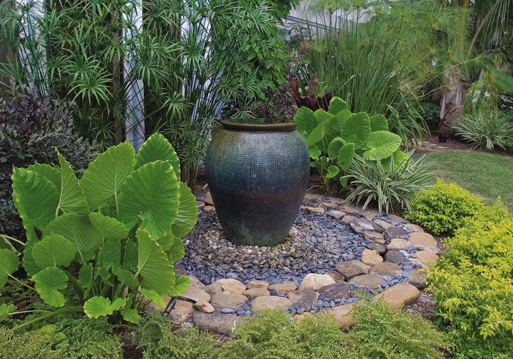 Small Backyard Water Features