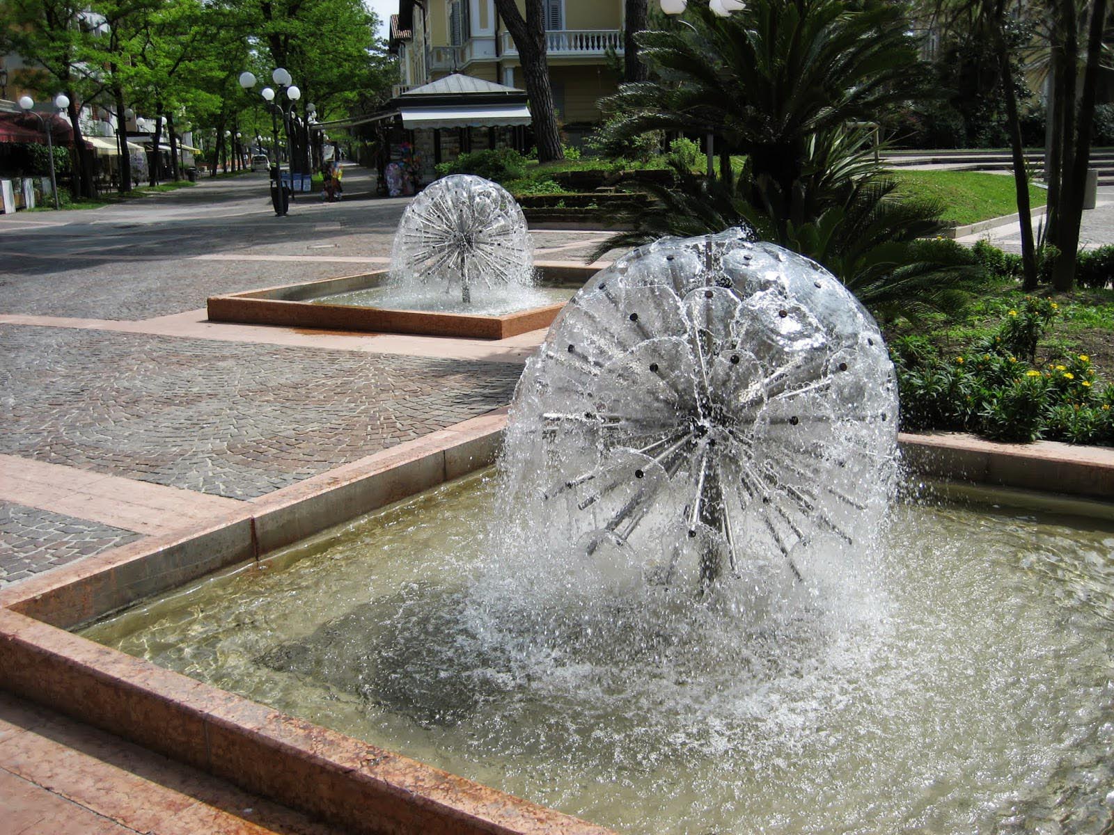 Small Pond Water Fountains